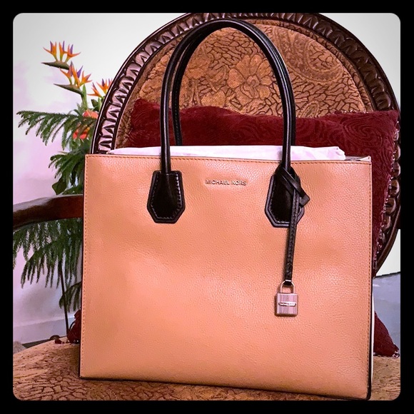 Michael Kors Handbags - MICHAEL Michael Kors Mercer Tote Bag